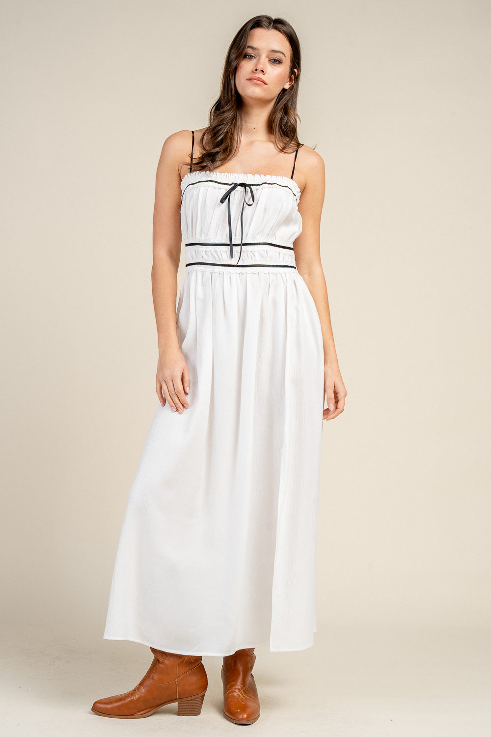 CONTRAST TRIM TIE FRONT CAMI MAXI DRESS WITH SIDE SLIT