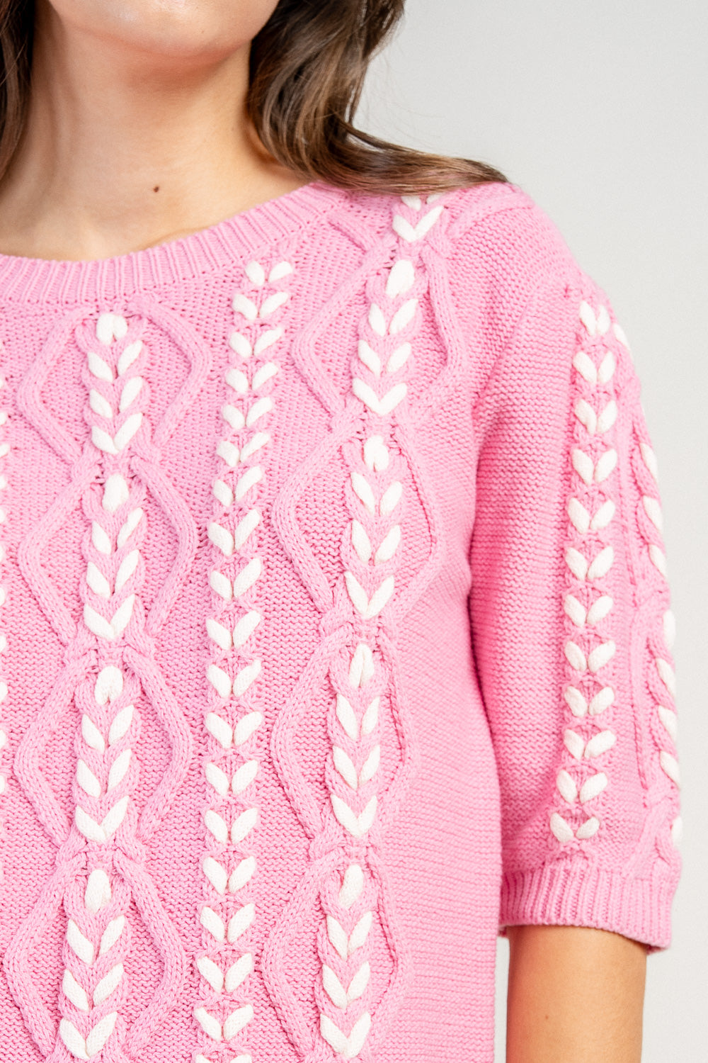 SWAETER STITCH MOTIF CABELED HALF SLEEVE  SCOOP NECK SWEATER