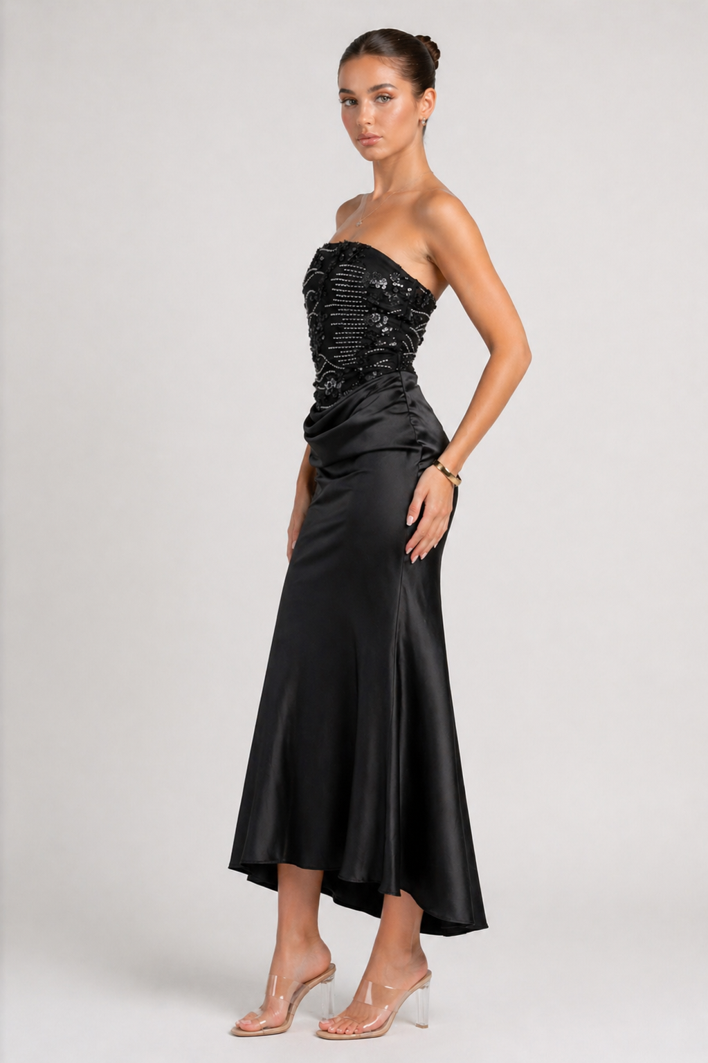 STRAPLESS ROUNDED NECKLINE EMBELLISHMENT MIDI DRESS